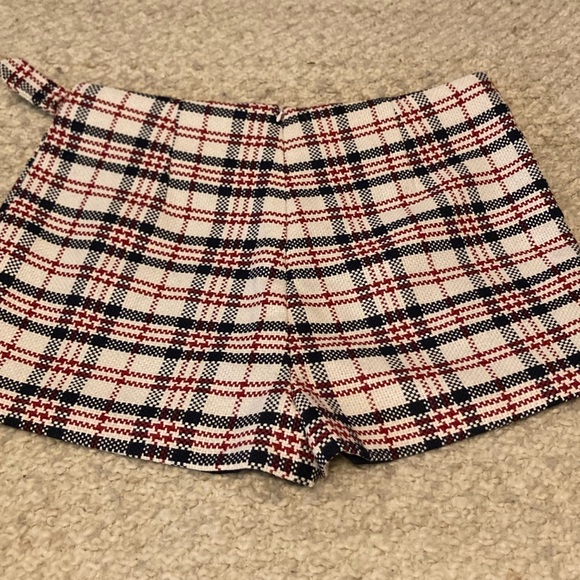 Forever 21 Plaid Skort, size 30, navy/red/cream - Picture 4 of 5